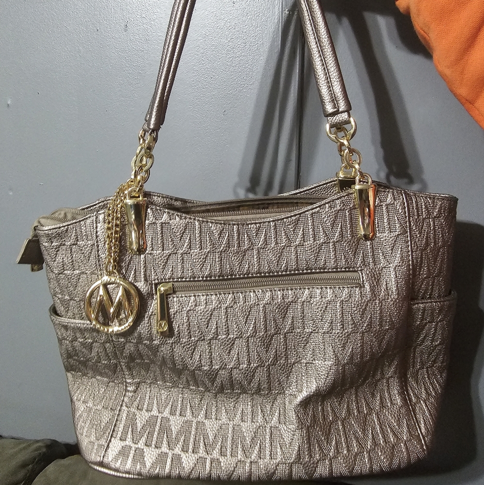 Mia K Farrow purse